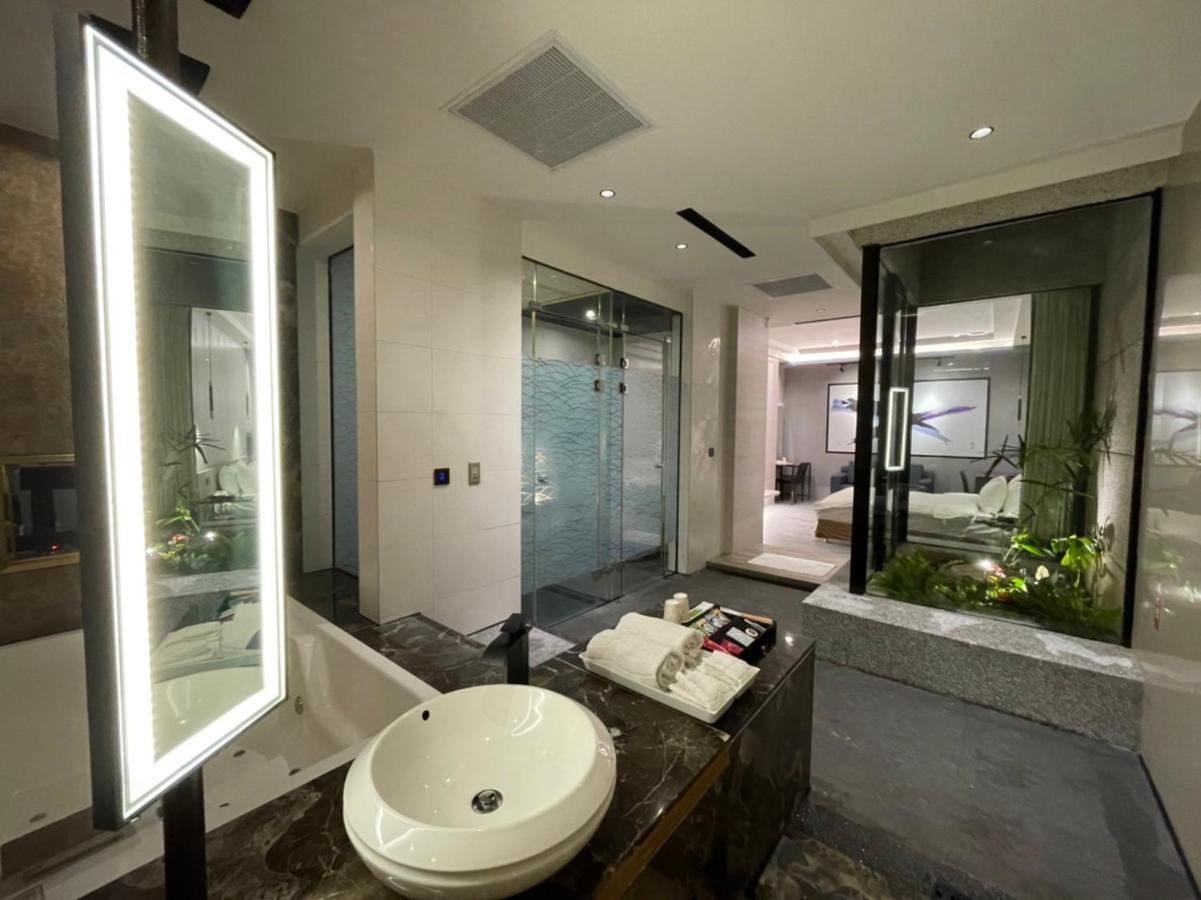 Minimalist Fashion Motel Taoyuan Dış mekan fotoğraf