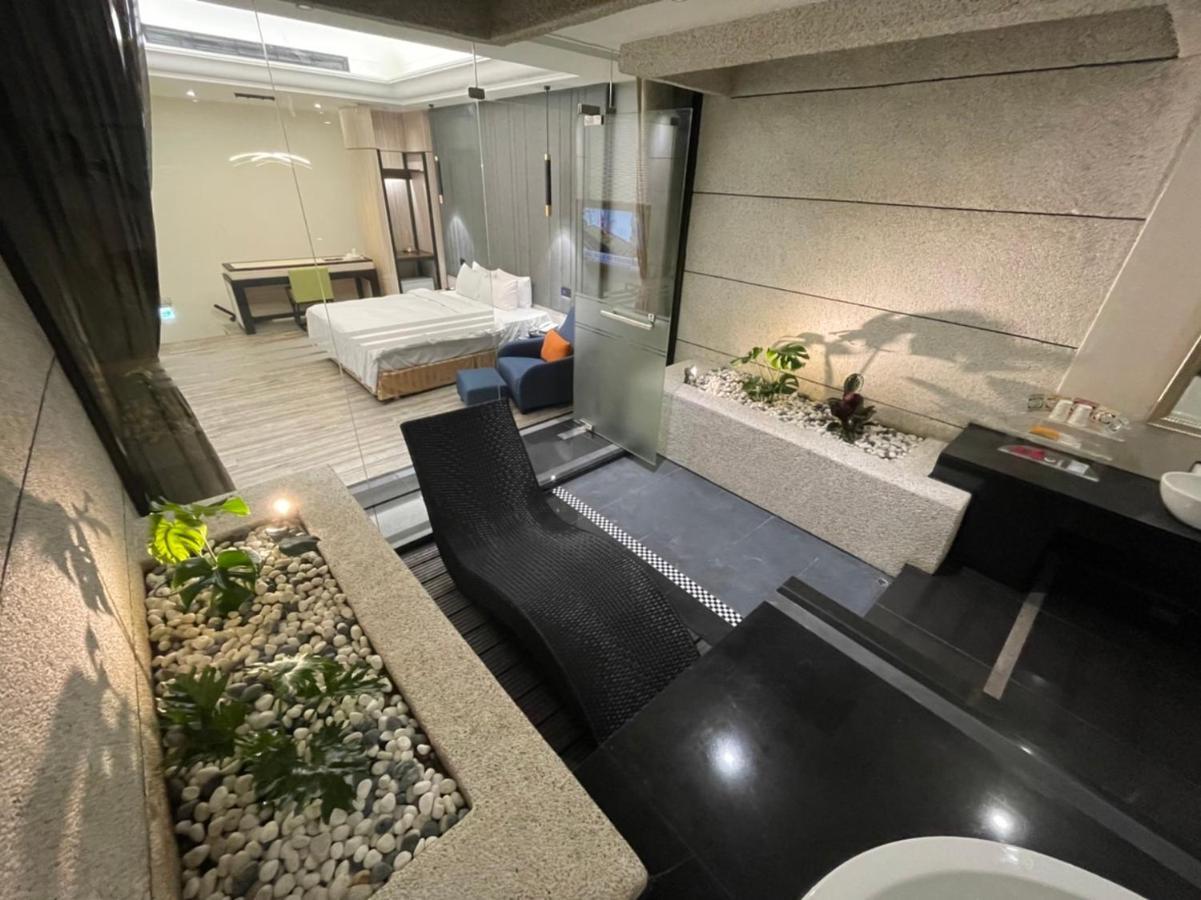 Minimalist Fashion Motel Taoyuan Dış mekan fotoğraf