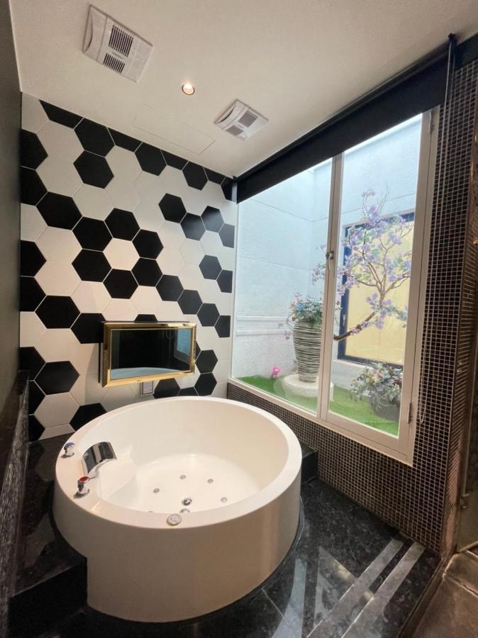 Minimalist Fashion Motel Taoyuan Dış mekan fotoğraf