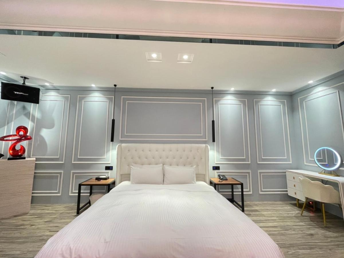 Minimalist Fashion Motel Taoyuan Dış mekan fotoğraf